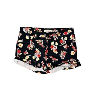 Floral jean shorts 🌻🌷🌸